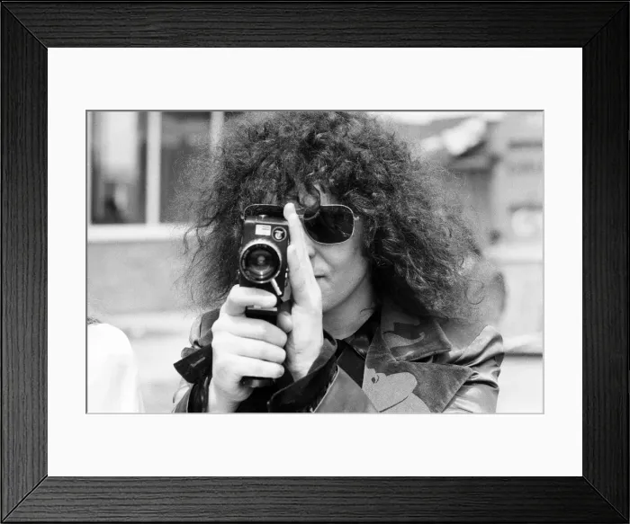 Framed Print : Singer Marc Bolan visiting EMIs new £4 million Production Framed Print : Singer Marc Bolan visiting EMIs new £4 million Production