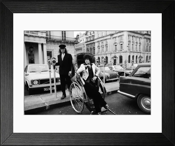 Framed Print : Singer Marc Bolan in a rickshaw in London. Drawing the rickshaw is Alphie O Leary Framed Print : Singer Marc Bolan in a rickshaw in London. Drawing the rickshaw is Alphie O Leary
