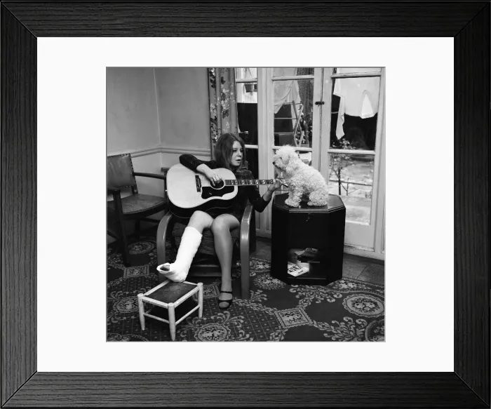 Framed Print : Friday the 13th wasn t a lucky day for 20-year-old singer Sandy Denny Framed Print : Friday the 13th wasn t a lucky day for 20-year-old singer Sandy Denny