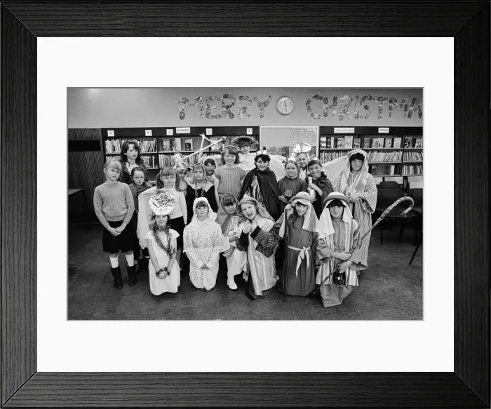 Framed Print : Berwick Hills Primary School, children who took part in the Christmas play