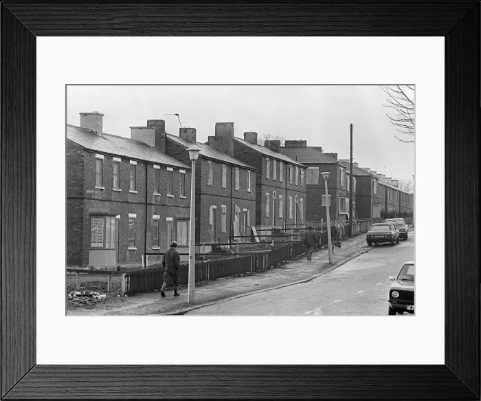 Framed Print : Grove Hill Housing Estate, Middlesbrough, North Yorkshire, 23rd January 1980 Framed Print : Grove Hill Housing Estate, Middlesbrough, North Yorkshire, 23rd January 1980