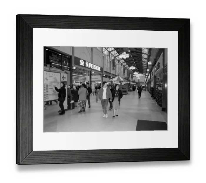 Framed Print : The newly opened Merry Hill Shopping Centre in Brierley Hill. 29th January 1990 Framed Print : The newly opened Merry Hill Shopping Centre in Brierley Hill. 29th January 1990