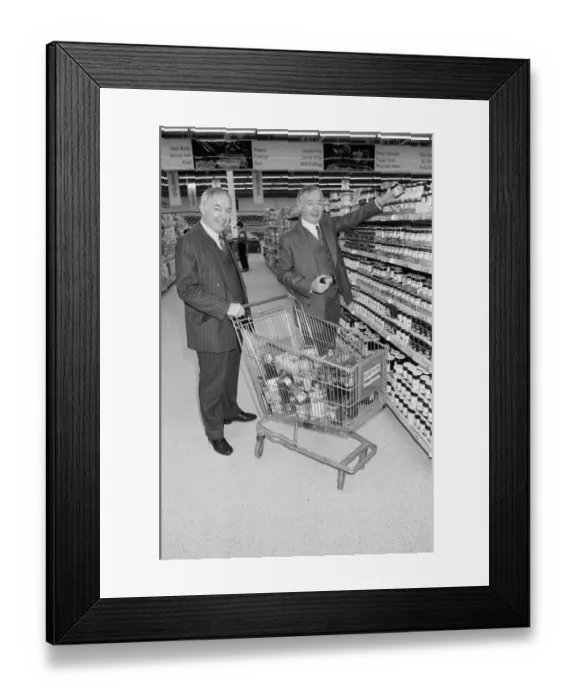 Framed Print : The newly opened Merry Hill Shopping Centre in Brierley Hill