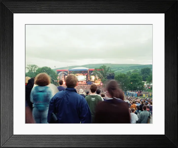 Framed Print : 1996 Oasis, music group, performing o stage, Balloch Castle Country Park Balloch