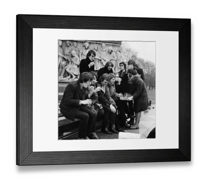 Framed Print : Young pop stars gathered at the Albert Memorial in London for a bread and water lunch to draw attention to Oxfams Christmas appeal. Pictured, Elaine Osborn serving bread and water to Roger Waters, Nick Mason, Syd Barrett, Rick Wright, Barry Fantoni Framed Print : Young pop stars gathered at the Albert Memorial in London for a bread and water lunch to draw attention to Oxfams Christmas appeal. Pictured, Elaine Osborn serving bread and water to Roger Waters, Nick Mason, Syd Barrett, Rick Wright, Barry Fantoni