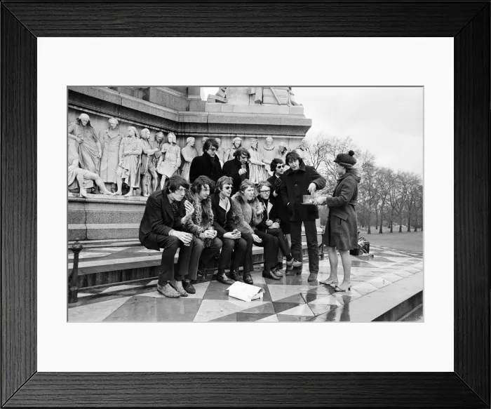 Framed Print : Young pop stars gathered at the Albert Memorial in London for a bread and water lunch to draw attention to Oxfams Christmas appeal. Pictured, Elaine Osborn serving bread and water to Roger Waters, Nick Mason, Syd Barrett, Rick Wright, Barry Fantoni Framed Print : Young pop stars gathered at the Albert Memorial in London for a bread and water lunch to draw attention to Oxfams Christmas appeal. Pictured, Elaine Osborn serving bread and water to Roger Waters, Nick Mason, Syd Barrett, Rick Wright, Barry Fantoni
