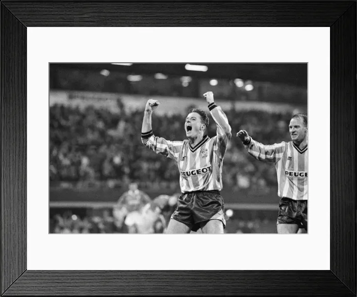 Framed Print : Coventry City 5 v Nottingham Forest 4. Fourth round of the Rumbelows Cup Framed Print : Coventry City 5 v Nottingham Forest 4. Fourth round of the Rumbelows Cup