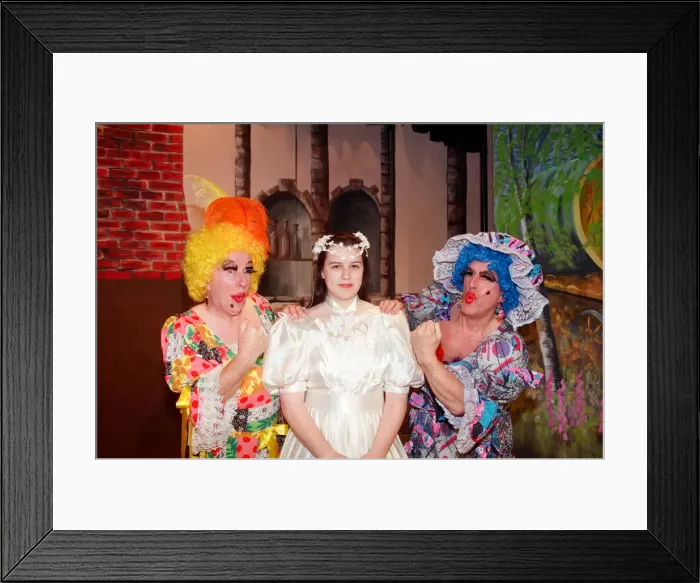 Framed Print : Cinderella Panto in Guisborough. North Yorkshire, 14th December 1994 Framed Print : Cinderella Panto in Guisborough. North Yorkshire, 14th December 1994