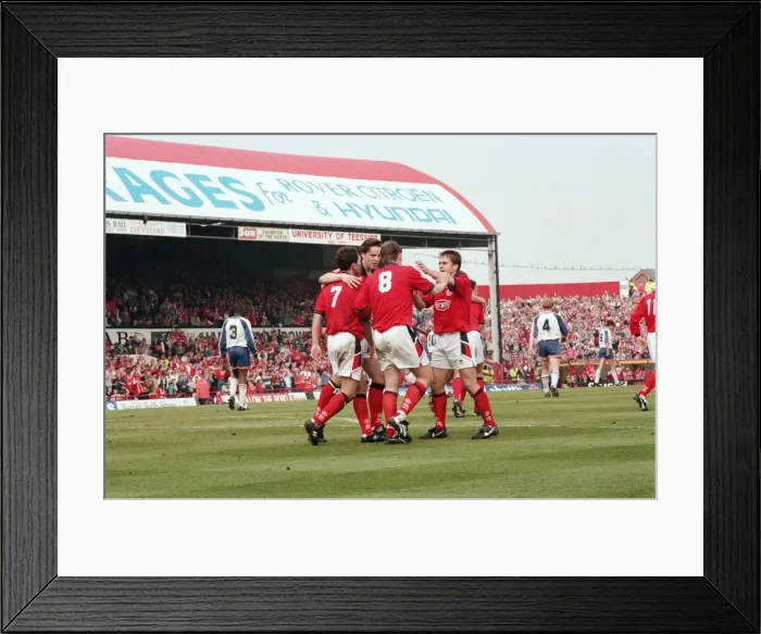Framed Print : Middlesbrough v Luton Town, the last match played at Ayresome Park Framed Print : Middlesbrough v Luton Town, the last match played at Ayresome Park