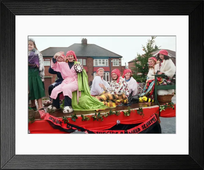 Framed Print : Christmas parade to Nature World. Middlesbrough, 3rd December 1994 Framed Print : Christmas parade to Nature World. Middlesbrough, 3rd December 1994
