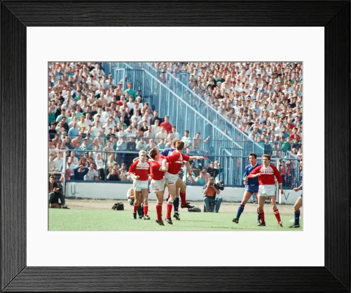 Framed Print : Chelsea 1 -0 Middlesbrough, 1988 Football League Second Division play-off Final Framed Print : Chelsea 1 -0 Middlesbrough, 1988 Football League Second Division play-off Final