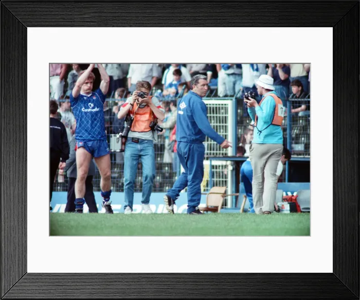 Framed Print : Gordon Durie. Chelsea 1 -0 Middlesbrough, 1988 Football League Second Division play-off Framed Print : Gordon Durie. Chelsea 1 -0 Middlesbrough, 1988 Football League Second Division play-off