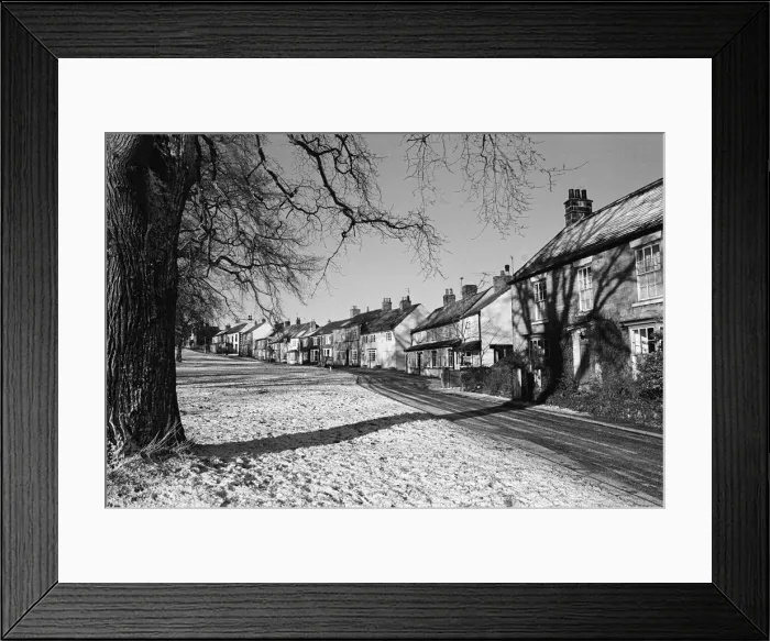 Framed Print : Countryside Scenes, Cleveland, North Yorkshire, 1st February 1980 Framed Print : Countryside Scenes, Cleveland, North Yorkshire, 1st February 1980