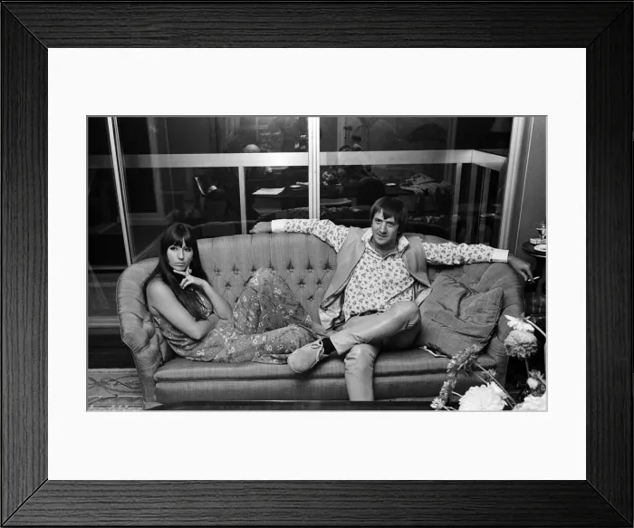 Framed Print : American pop singers Sonny and Cher, pictured in the Royal Suite of the Royal Garden Framed Print : American pop singers Sonny and Cher, pictured in the Royal Suite of the Royal Garden
