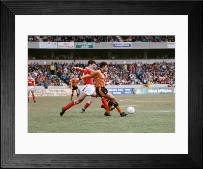 Framed Print : Wolverhampton Wanderers v Middlesbrough, final score 2-1 to Middlesbrough