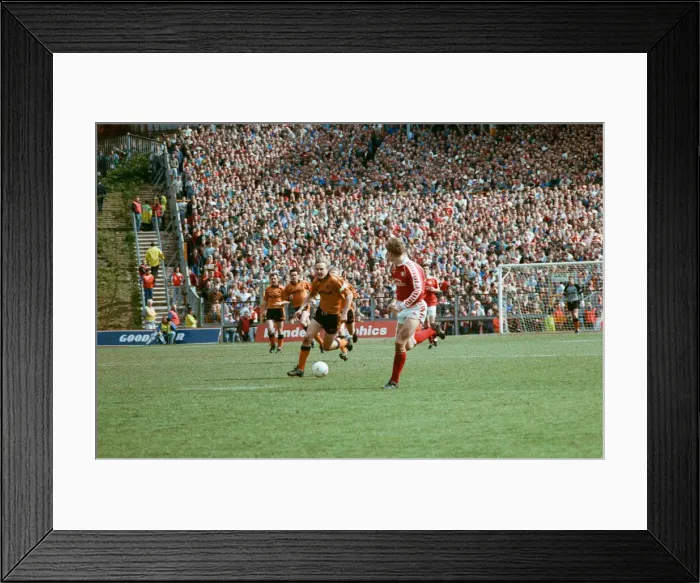 Framed Print : Wolverhampton Wanderers v Middlesbrough, final score 2-1 to Middlesbrough Framed Print : Wolverhampton Wanderers v Middlesbrough, final score 2-1 to Middlesbrough