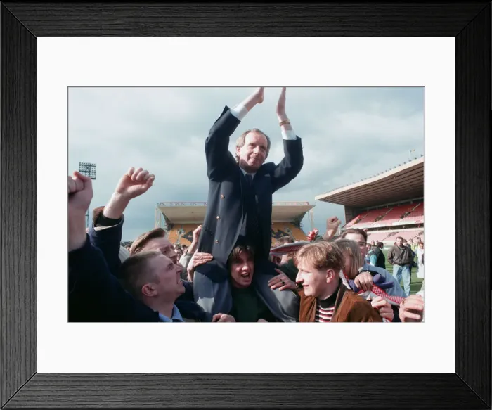 Framed Print : Boro manager Lennie Lawrence on the shoulders of fans. Wolverhampton Wanderers v Framed Print : Boro manager Lennie Lawrence on the shoulders of fans. Wolverhampton Wanderers v