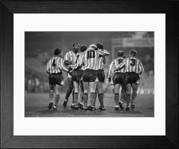 Framed Print : Coventry City 5 v Nottingham Forest 4. Fourth round of the Rumbelows Cup Framed Print : Coventry City 5 v Nottingham Forest 4. Fourth round of the Rumbelows Cup