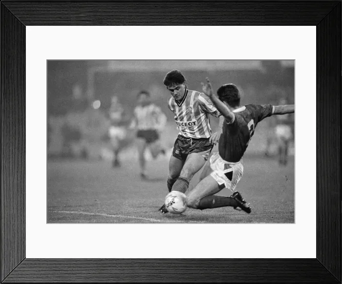 Framed Print : Coventry City 5 v Nottingham Forest 4. Fourth Round of the Rumbelows Cup Framed Print : Coventry City 5 v Nottingham Forest 4. Fourth Round of the Rumbelows Cup