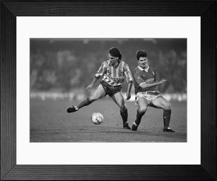 Framed Print : Coventry City 5 v Nottingham Forest 4. Fourth round of the Rumbelows Cup