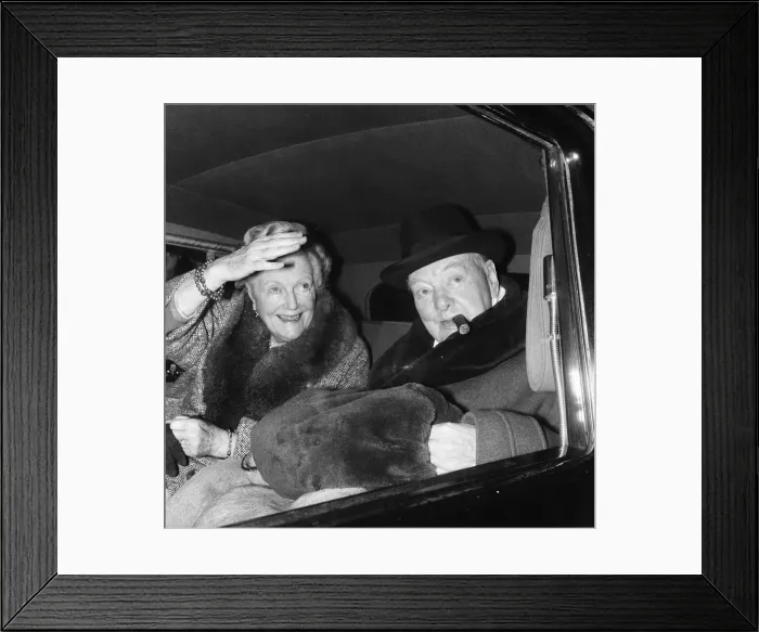 Framed Print : Winston Churchill with his wife Lady Churchill. 23rd December 1960