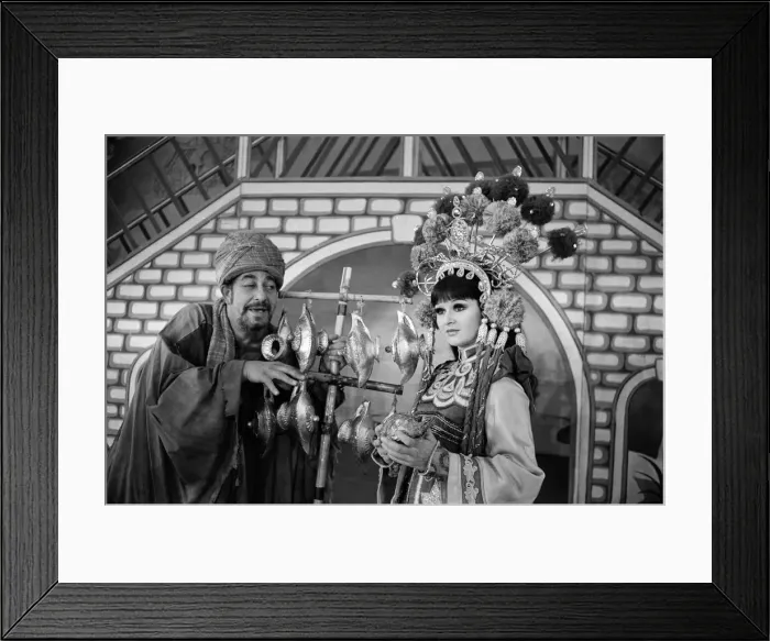 Framed Print : Aladdin, Pantomime, Photo-call, Birmingham Hippodrome, 20th December 1974 Framed Print : Aladdin, Pantomime, Photo-call, Birmingham Hippodrome, 20th December 1974