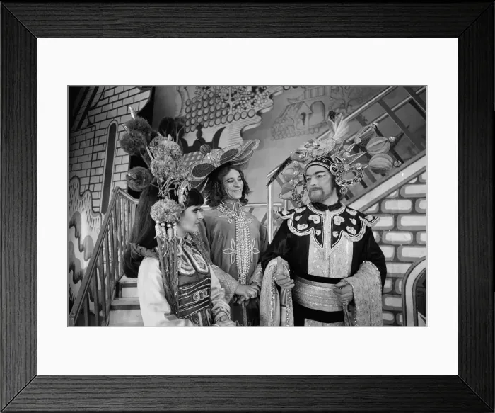 Framed Print : Aladdin, Pantomime, Photo-call, Birmingham Hippodrome, 20th December 1974 Framed Print : Aladdin, Pantomime, Photo-call, Birmingham Hippodrome, 20th December 1974