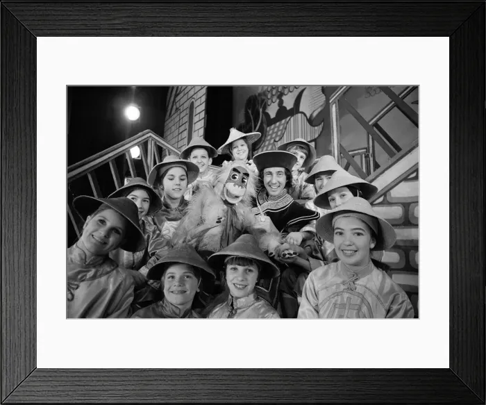 Framed Print : Aladdin, Pantomime, Photo-call, Birmingham Hippodrome, 20th December 1974