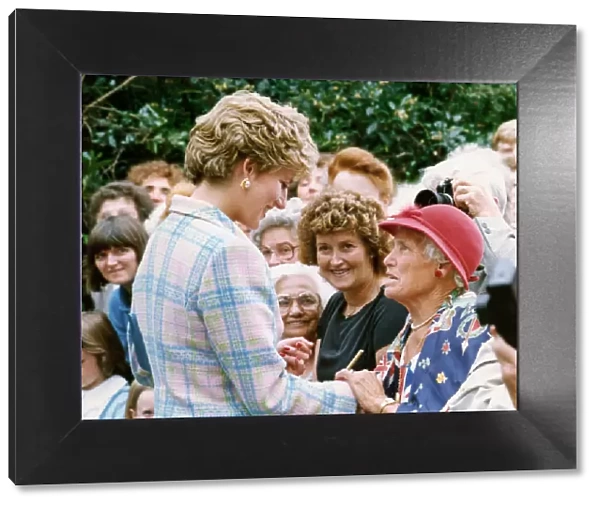 Princess Diana, North East visit to Relate Charity. 5th August 1992
