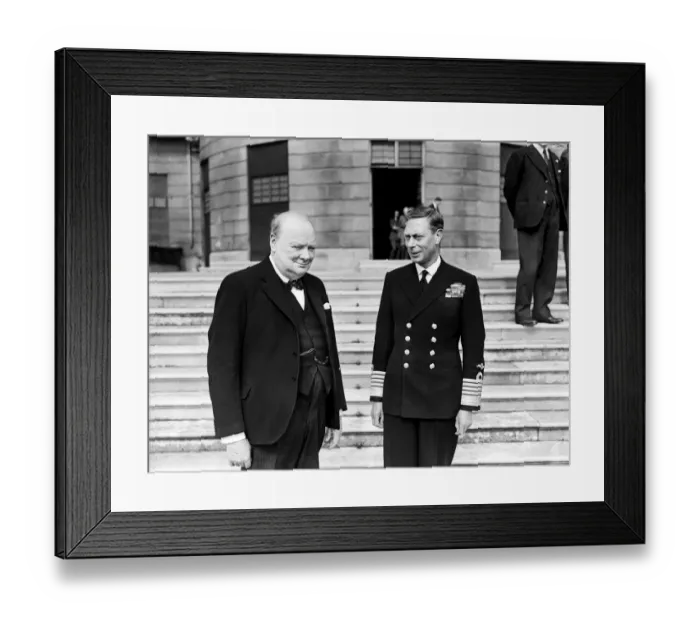 Framed Print : VE Day celebrations in London at the end of the Second World War Framed Print : VE Day celebrations in London at the end of the Second World War