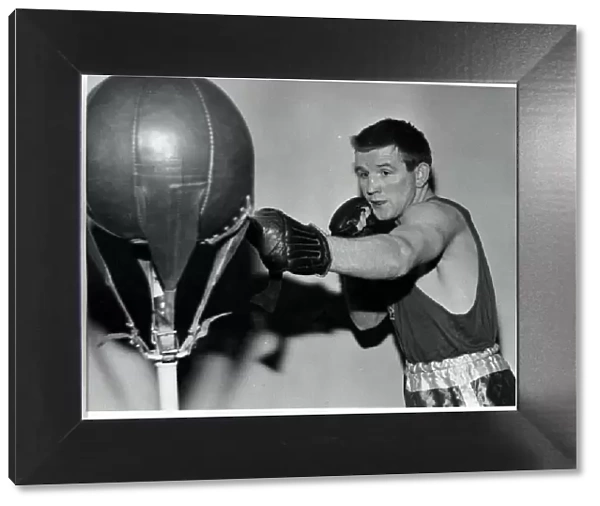 Bobby Mallon boxer Sport training 1968