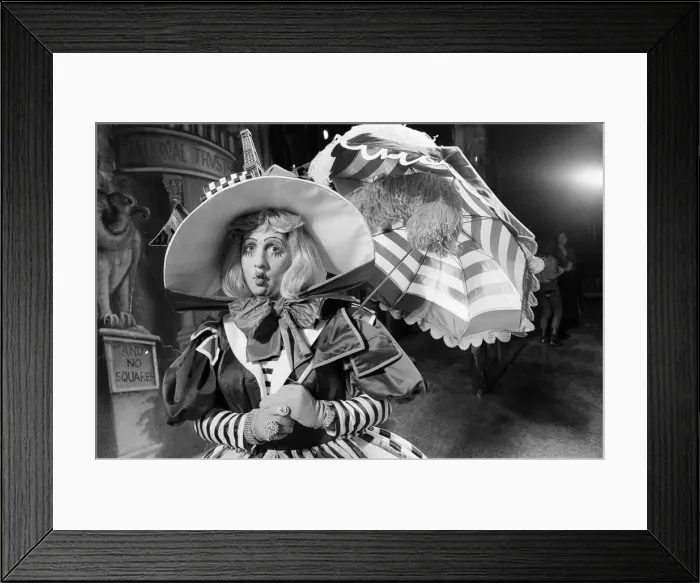Framed Print : Cinderella Pantomime, Photo-call, Alexandra Theatre, Birmingham, 20th December 1984 Framed Print : Cinderella Pantomime, Photo-call, Alexandra Theatre, Birmingham, 20th December 1984