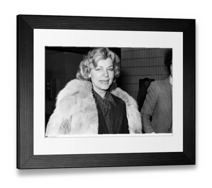 Framed Print : BPM MEDIA FILER Lauren Bacall arrives in Birmingham to to promote her new Framed Print : BPM MEDIA FILER Lauren Bacall arrives in Birmingham to to promote her new