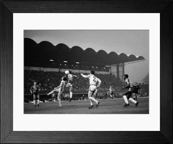 Framed Print : Coventry 2 -1 Aston Villa, First Division game held at Highfield Road. 26th November 1988