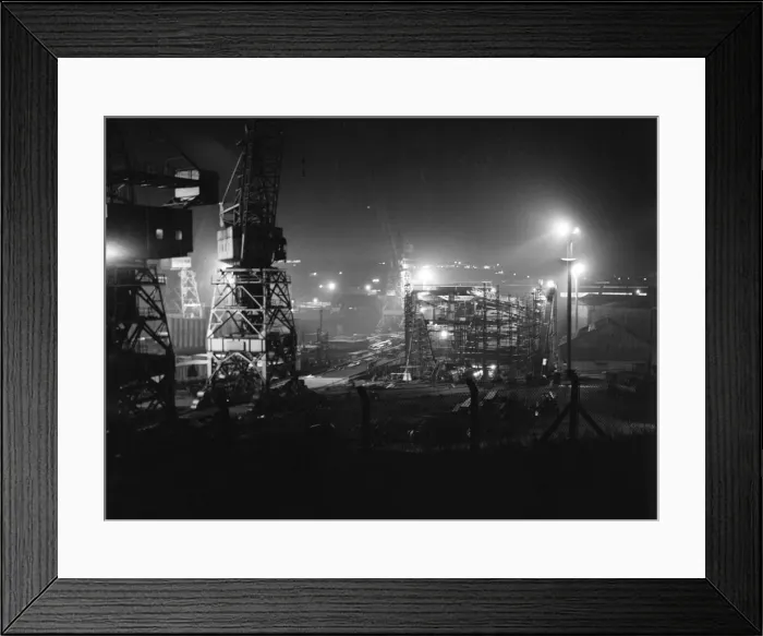 Framed Print : Shipbuilding Yard, Sunderland, 1st November 1971