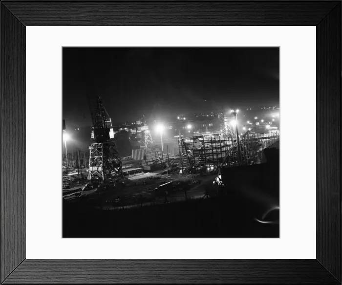 Framed Print : Shipbuilding Yard, Sunderland, 1st November 1971