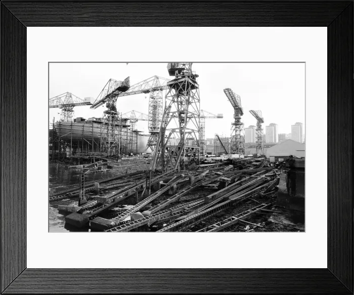 Framed Print : Shipbuilding, Glasgow, Scotland, 6th March 1971. Face of Britain 1971 Feature Framed Print : Shipbuilding, Glasgow, Scotland, 6th March 1971. Face of Britain 1971 Feature