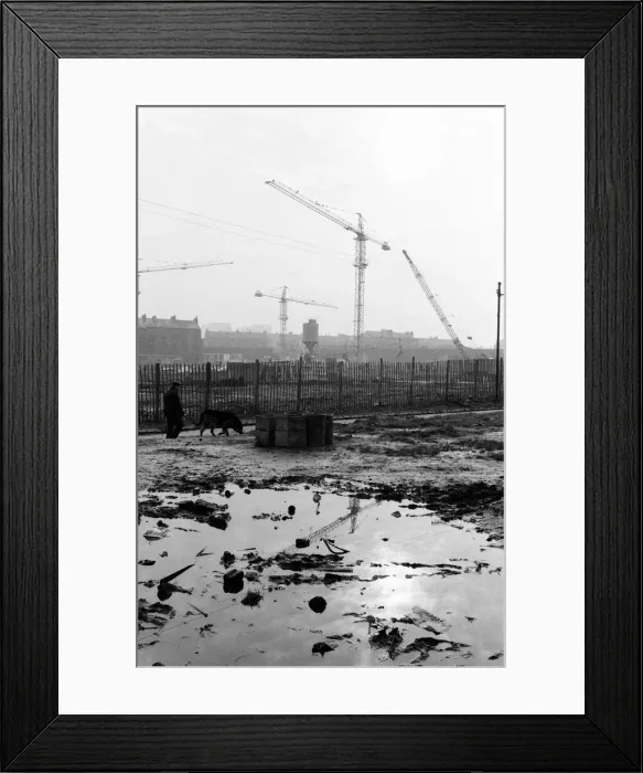 Framed Print : Glasgow, Scotland, 6th March 1971. Face of Britain 1971 Feature Framed Print : Glasgow, Scotland, 6th March 1971. Face of Britain 1971 Feature