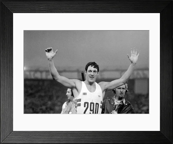 Framed Print : Olympic Games 1980 Moscow Alan Wells Athletic - 100 metres 80 / 3933-15m Framed Print : Olympic Games 1980 Moscow Alan Wells Athletic - 100 metres 80 / 3933-15m