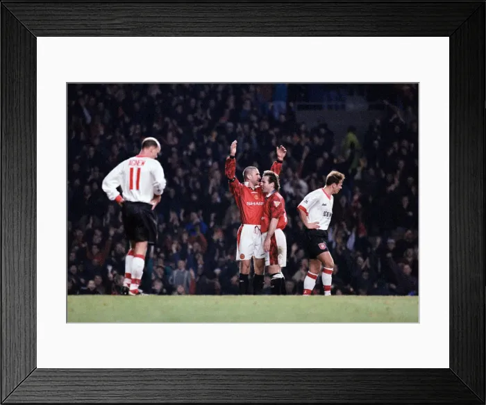 Framed Print : English Premier League match at Old Trafford. Manchester United 5 v Sunderland 0