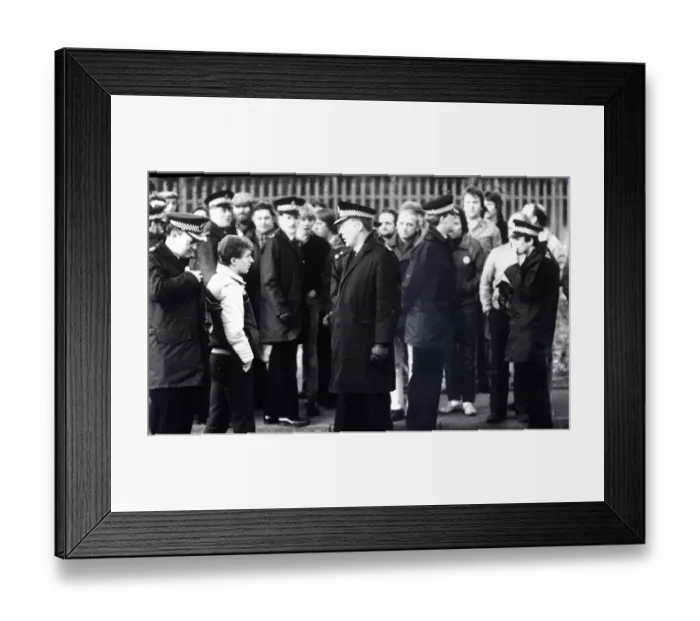 Framed Print : Coal miners dispute March 1984 defiant miner John McDonald strides up to main gate
