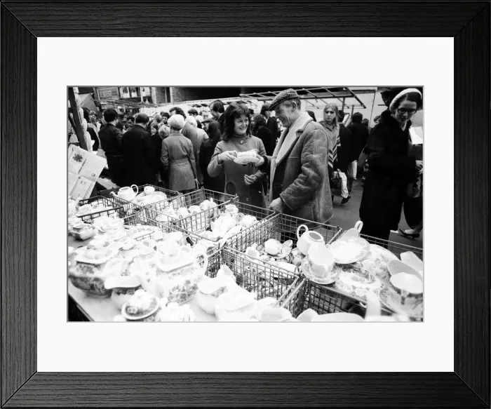 Framed Print : Glasgow, Scotland, 6th March 1971. Face of Britain 1971 Feature Framed Print : Glasgow, Scotland, 6th March 1971. Face of Britain 1971 Feature
