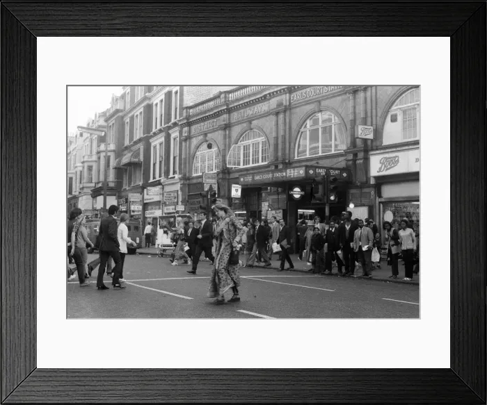 Framed Print : Earls Court Station, Earls Court, London, 11th September 1971 Framed Print : Earls Court Station, Earls Court, London, 11th September 1971
