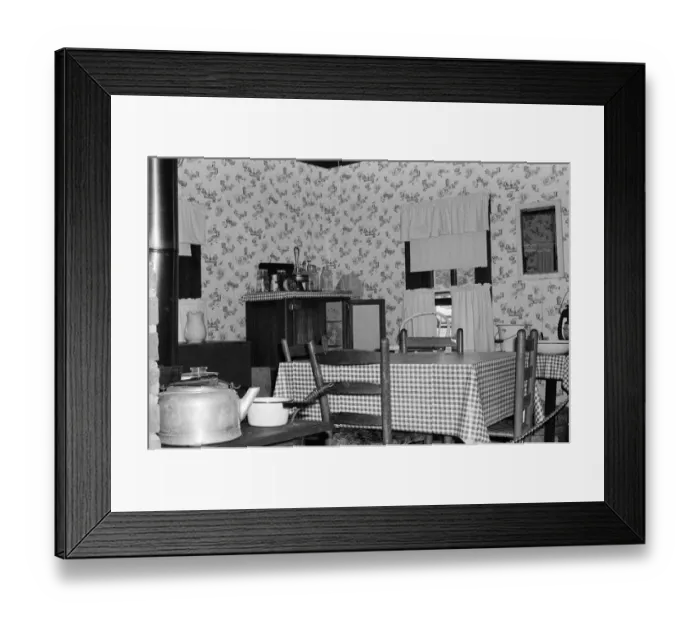 Framed Print : Inside the home and birthplace of Elvis Presley in Tupelo, Lee County, Mississippi, USA Framed Print : Inside the home and birthplace of Elvis Presley in Tupelo, Lee County, Mississippi, USA