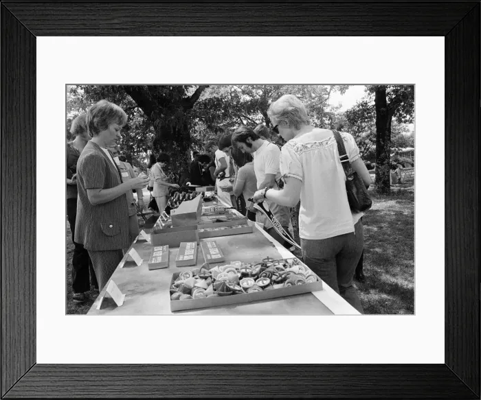 Framed Print : Elvis Presley Fans from Britain, Holland and Denmark browse Framed Print : Elvis Presley Fans from Britain, Holland and Denmark browse