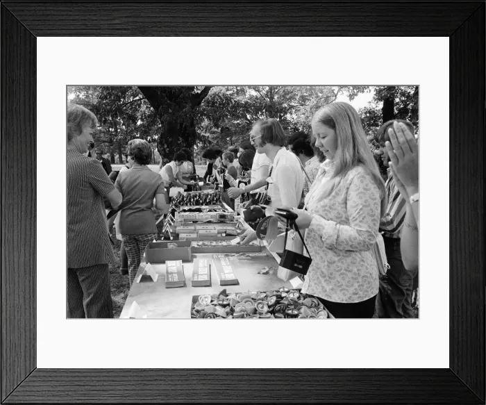 Framed Print : Elvis Presley Fans from Britain, Holland and Denmark browse Framed Print : Elvis Presley Fans from Britain, Holland and Denmark browse