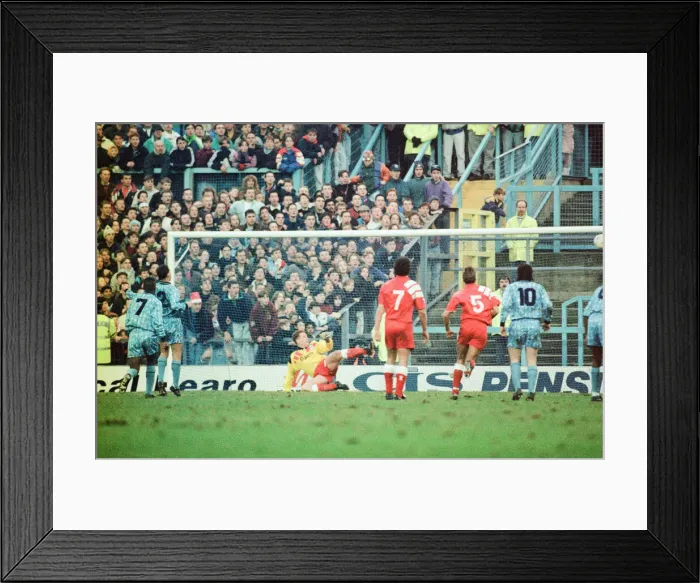 Framed Print : Coventry 5-1 Liverpool, Premier league match at Highfield Road