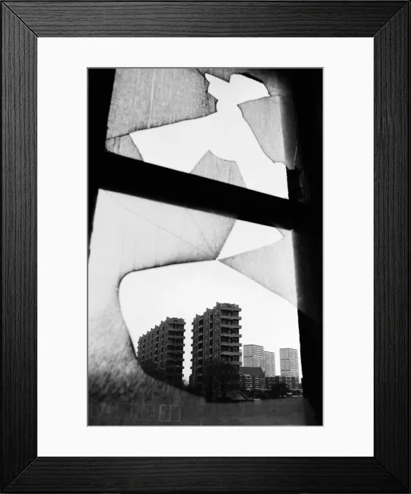 Framed Print : Glasgow, Scotland, 6th March 1971. Face of Britain 1971 Feature Framed Print : Glasgow, Scotland, 6th March 1971. Face of Britain 1971 Feature