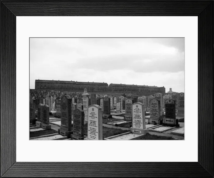 Framed Print : Jewish Cemetery, Glasgow, Scotland, 6th March 1971. Face of Britain 1971 Feature Framed Print : Jewish Cemetery, Glasgow, Scotland, 6th March 1971. Face of Britain 1971 Feature