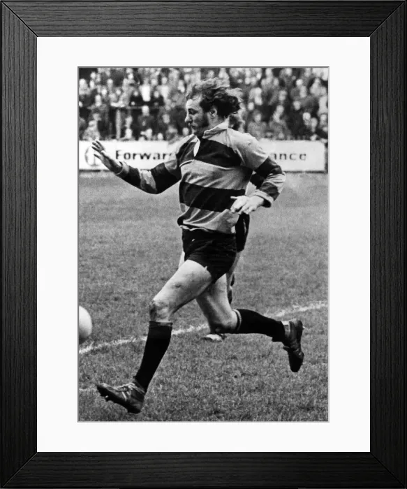 Framed Print : Keith Poole, Newport RFC, January 1976 Framed Print : Keith Poole, Newport RFC, January 1976
